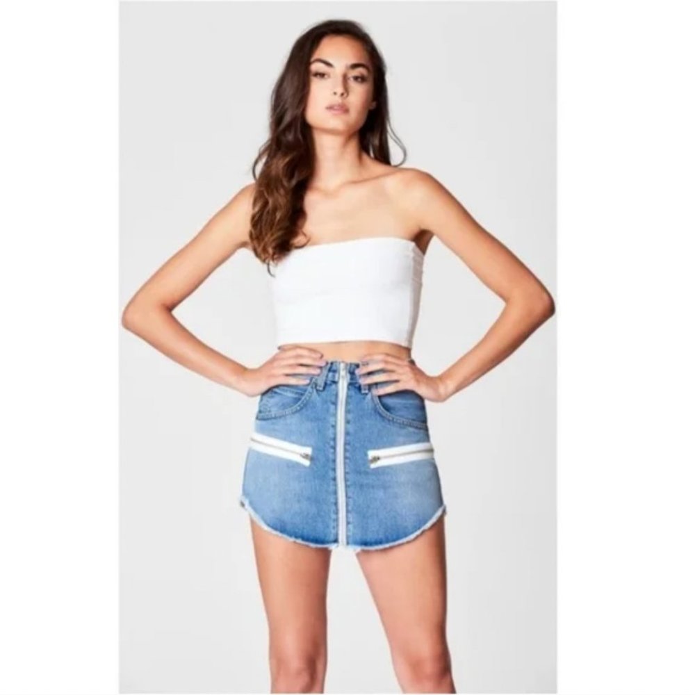 CARMAR Dallas Beatrice Zip Front Denim Mini Skirt 26